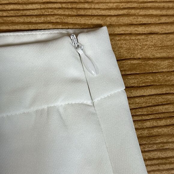 Joy & Co Embroidered Mini Skirt Women’s Size Large Floral Pattern White - Picture 9 of 15